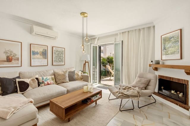 5 slaapkamer Huis te koop in Torremolinos met zwembad - € 525.000 (Ref: 9876018)