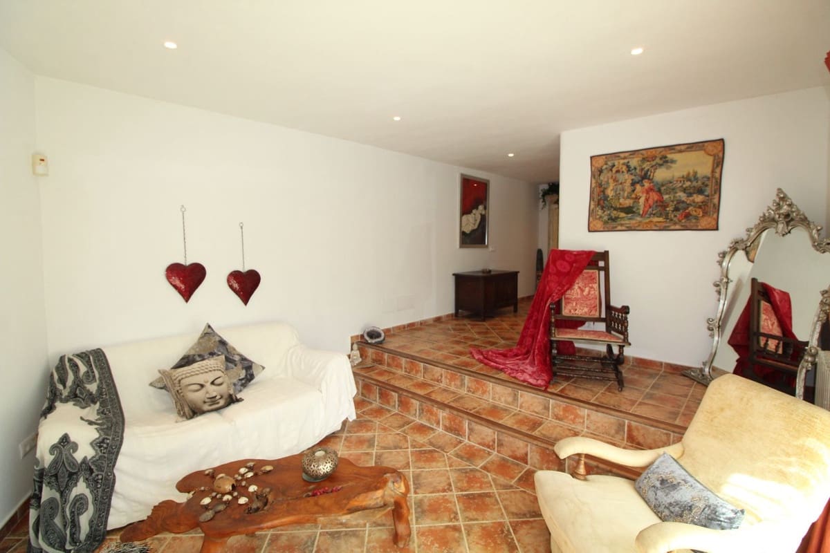 4 sypialnia Willa na sprzedaż w Sotogrande z basenem garażem - 1 895 000 € (Ref: 9876020)
