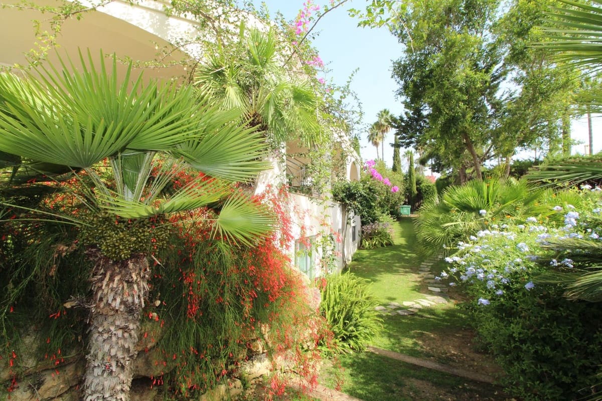 4 sypialnia Willa na sprzedaż w Sotogrande z basenem garażem - 1 895 000 € (Ref: 9876020)