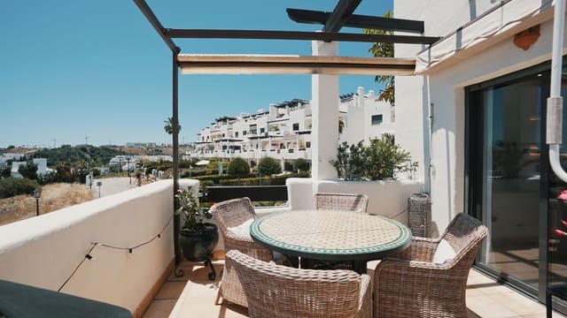 3 sovrum Hus till salu i Centro, Estepona med pool garage - 695 000 € (Ref: 9876025)
