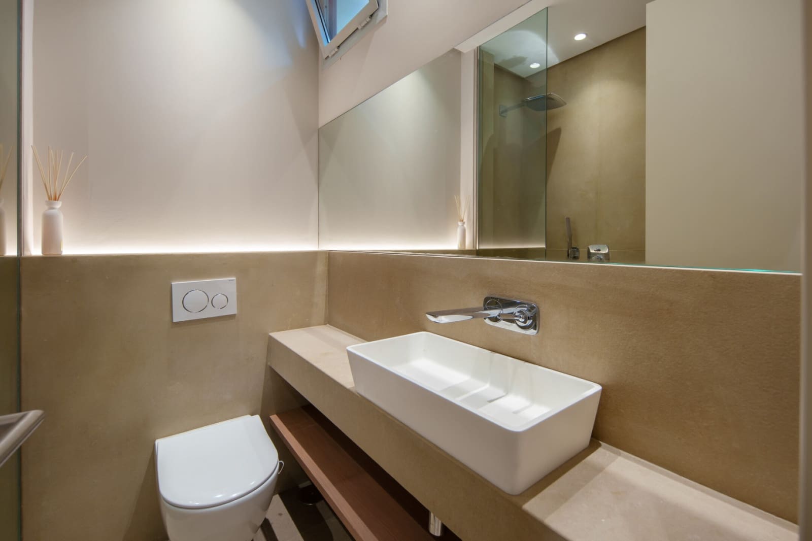 4 soverom Villa til salgs i Nueva Andalucia med svømmebasseng - € 2 775 000 (Ref: 9878982)