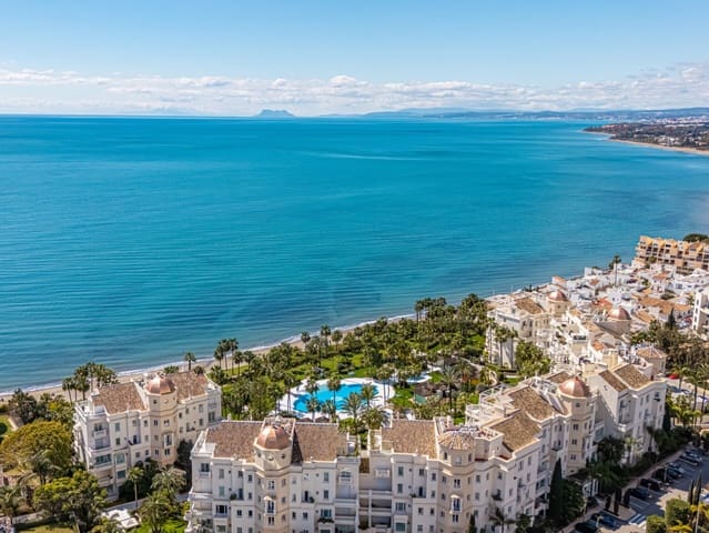 3 Zimmer Apartment zu verkaufen in Centro, Estepona mit Pool Garage - 4.750.000 € (Ref: 9878983)
