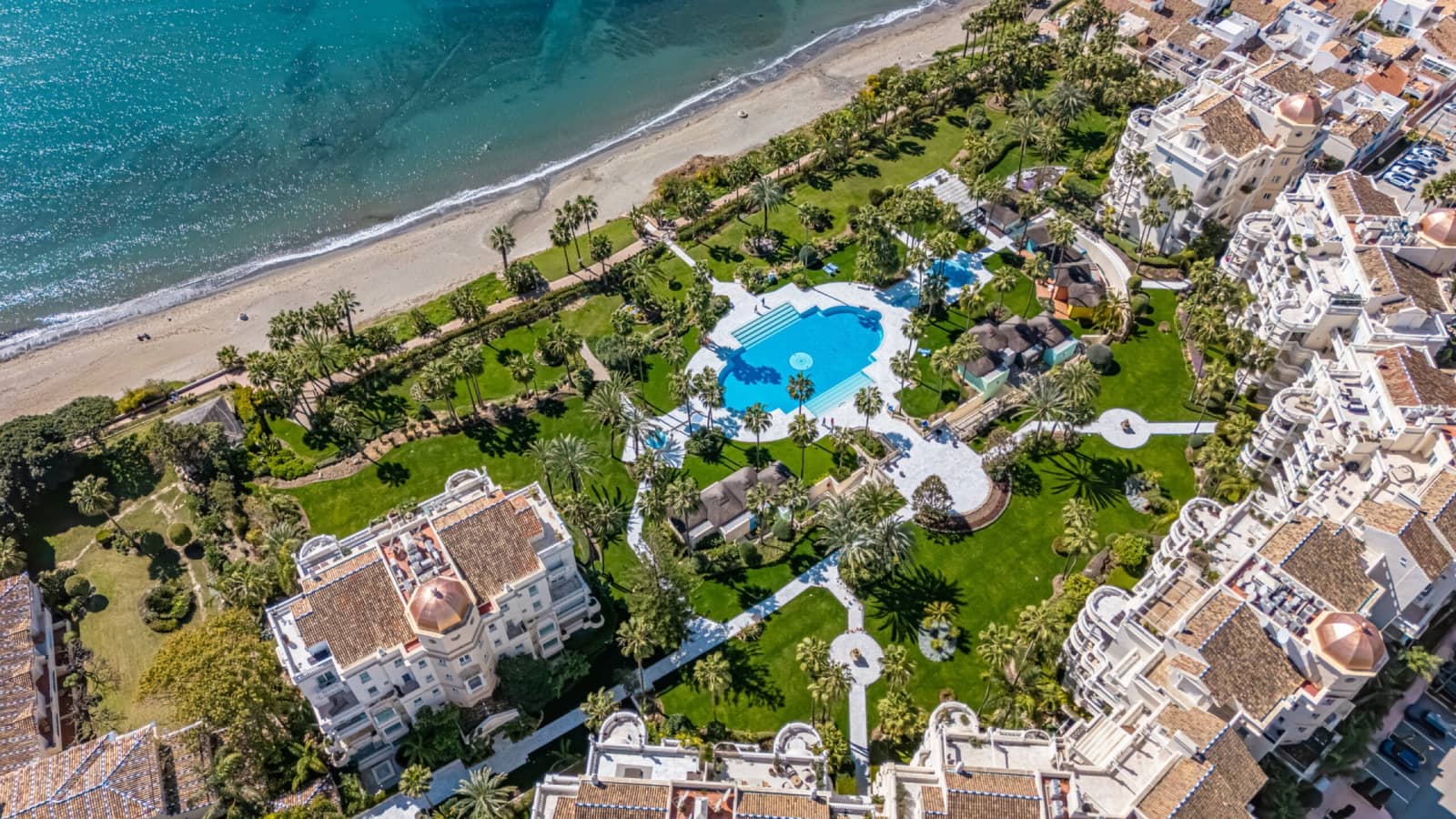 3 Zimmer Apartment zu verkaufen in Estepona mit Pool Garage - 4.750.000 € (Ref: 9878983)