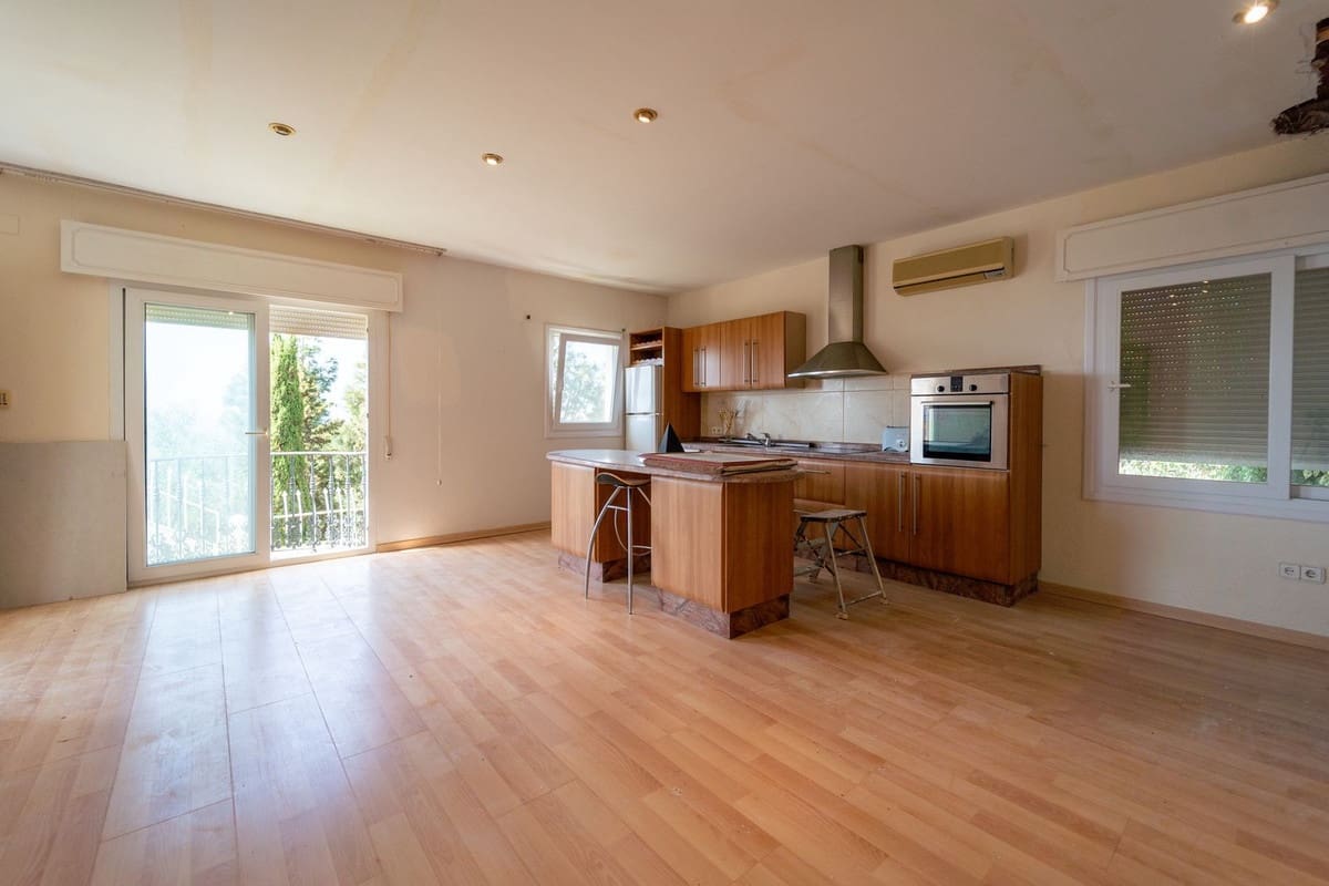 5 slaapkamer Villa te koop in Mijas Costa met zwembad - € 2.450.000 (Ref: 9878984)
