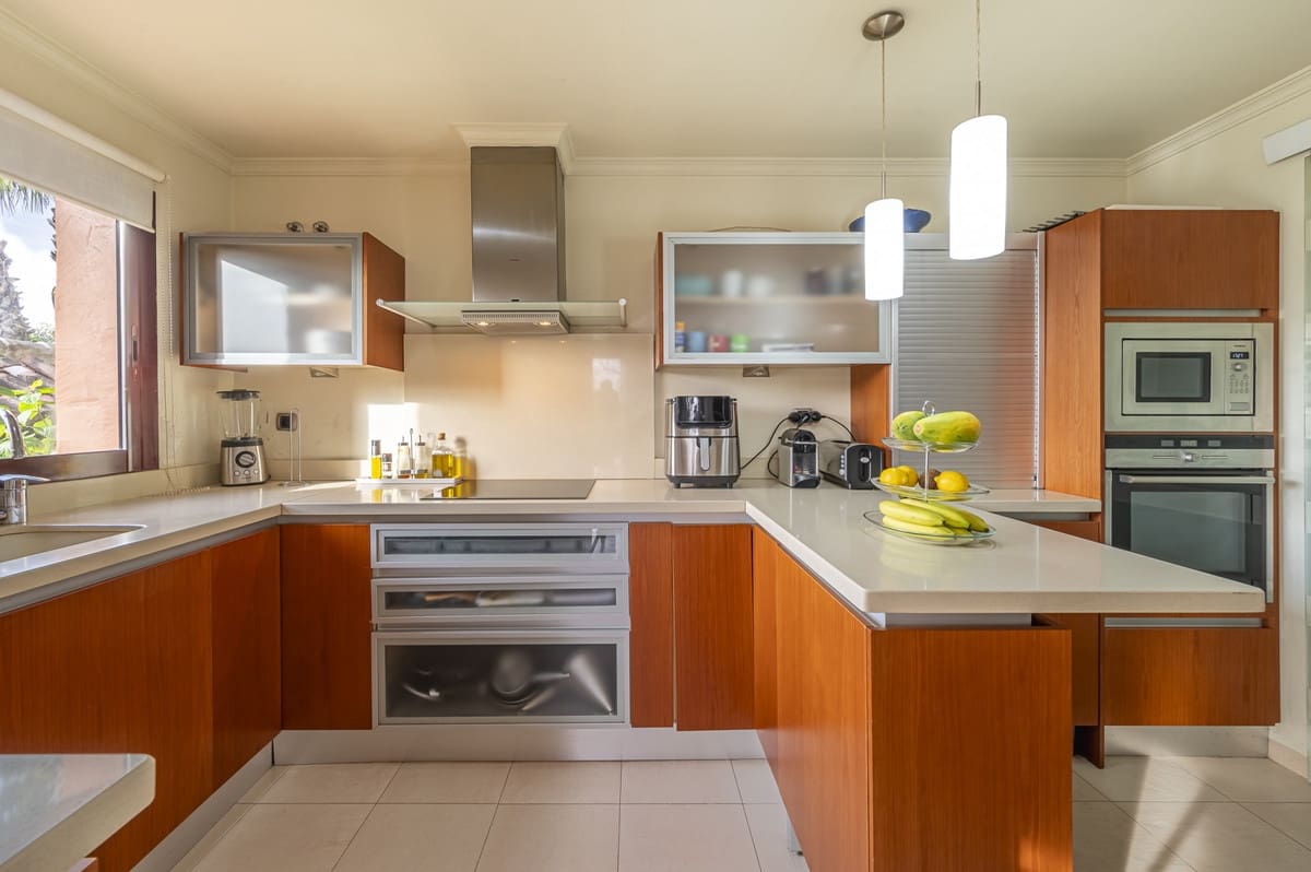 4 sypialnia Dom blizniak na sprzedaż w Golden Mile z basenem - 1 595 000 € (Ref: 9878989)
