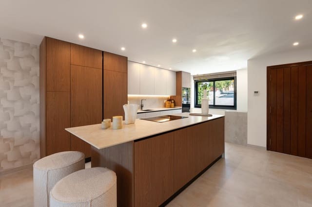 3 soverom Hus til salgs i Ricardo Soriano, Marbella med svømmebasseng garasje - € 1 595 000 (Ref: 9878990)
