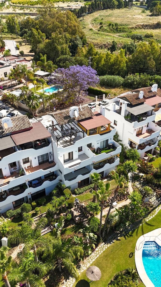 3 soveværelse Byhus til salg i Marbella med swimmingpool garage - € 1.595.000 (Ref: 9878990)