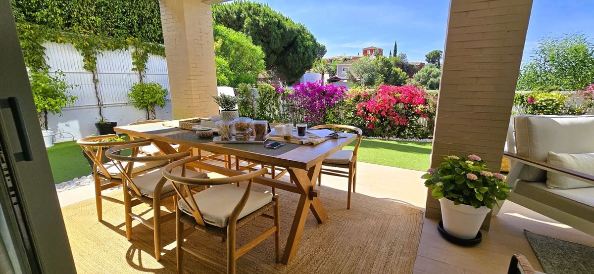 3 sypialnia Dom blizniak na sprzedaż w Mijas Costa z basenem - 799 000 € (Ref: 9880801)