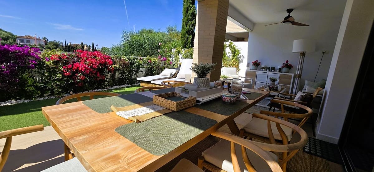3 sypialnia Dom blizniak na sprzedaż w Mijas Costa z basenem - 799 000 € (Ref: 9880801)