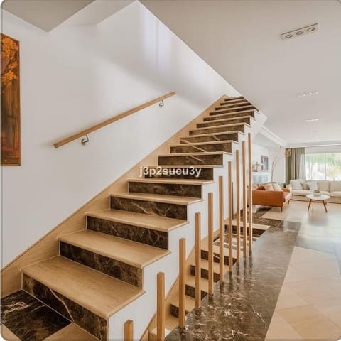 4 sypialnia Willa na sprzedaż w Selwo, Estepona z basenem - 950 000 € (Ref: 9880802)