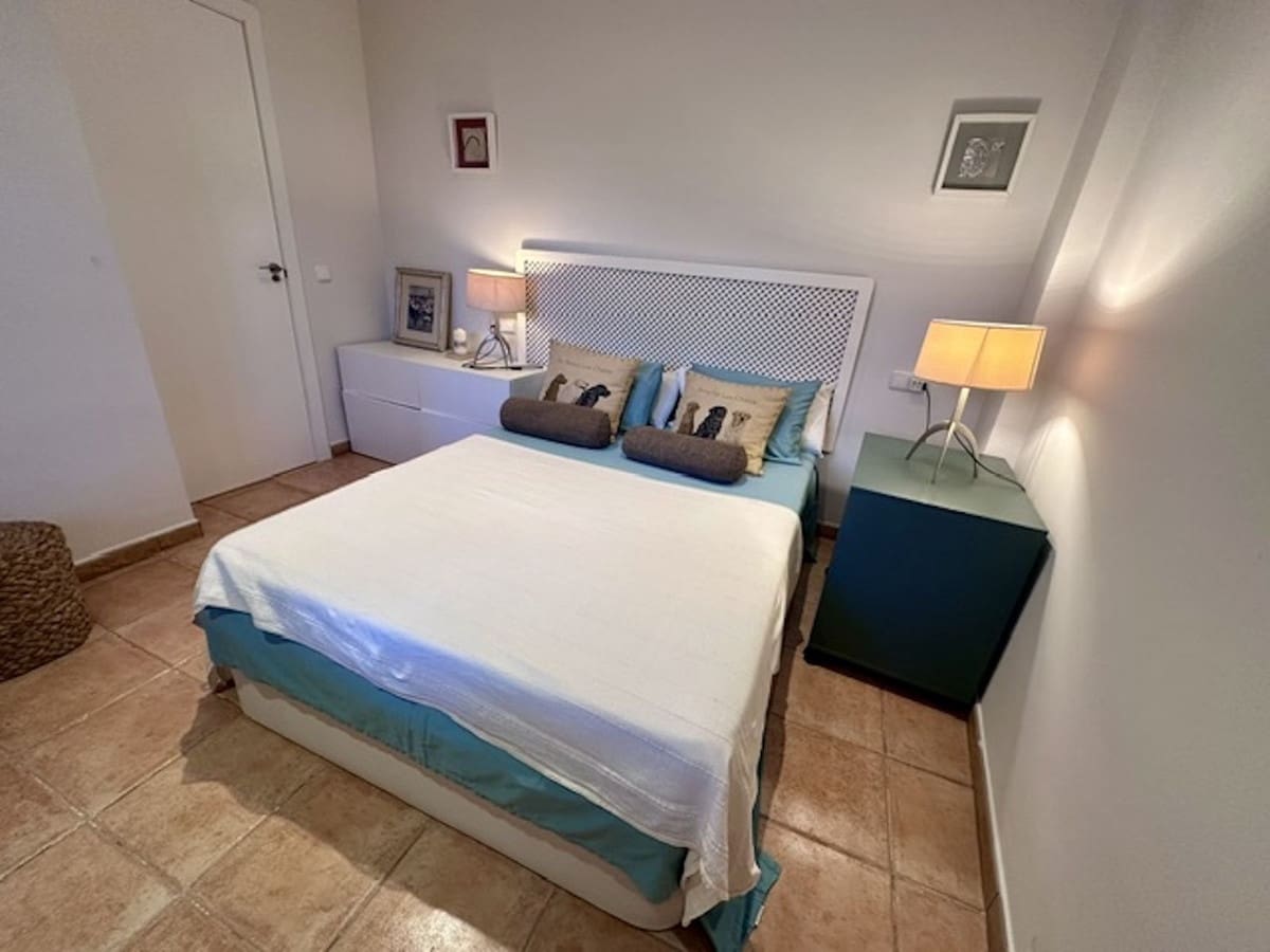 3 soverom Hus til salgs i Estepona med svømmebasseng - € 1 500 000 (Ref: 9880803)