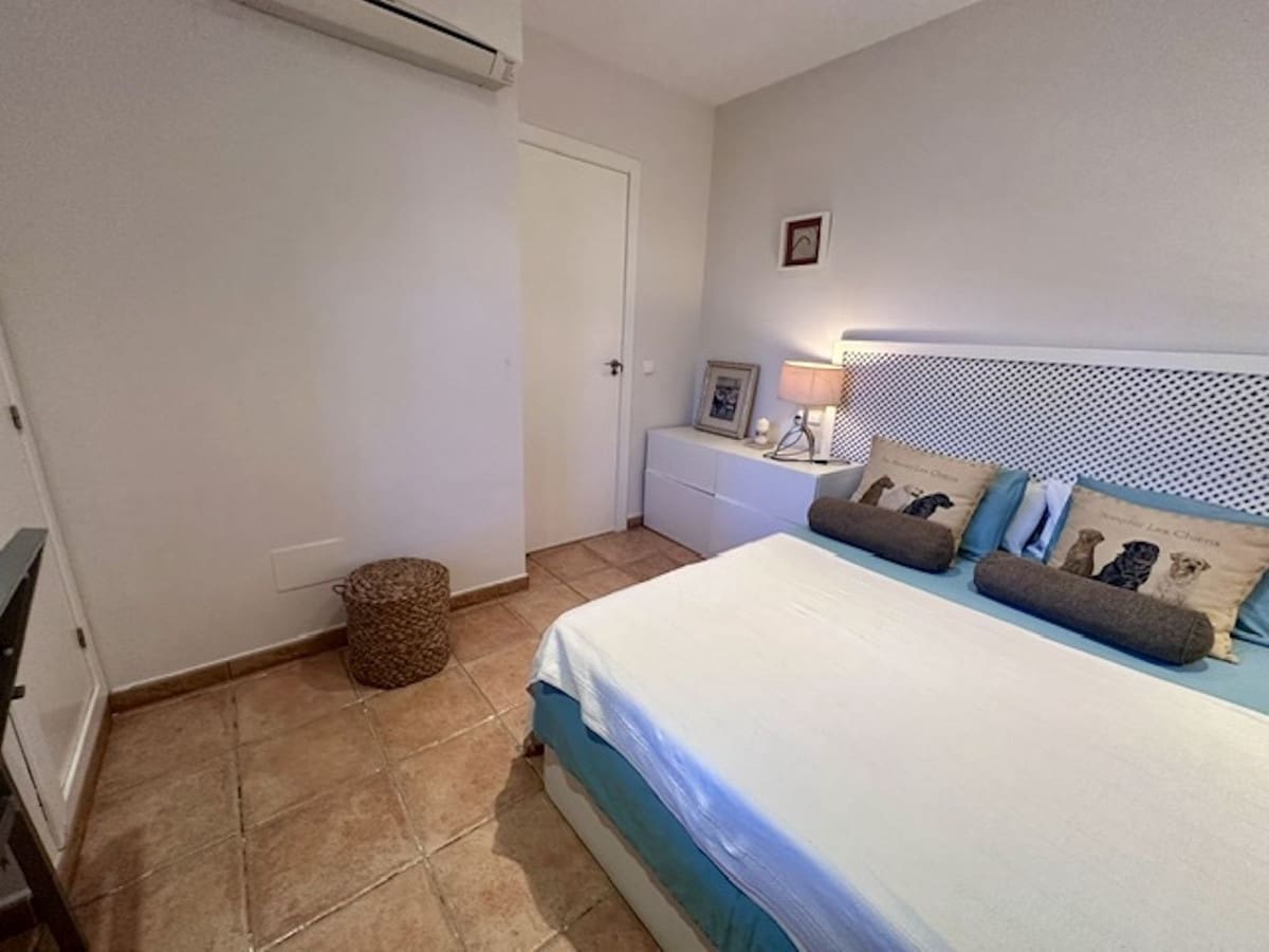 3 soverom Hus til salgs i Estepona med svømmebasseng - € 1 500 000 (Ref: 9880803)
