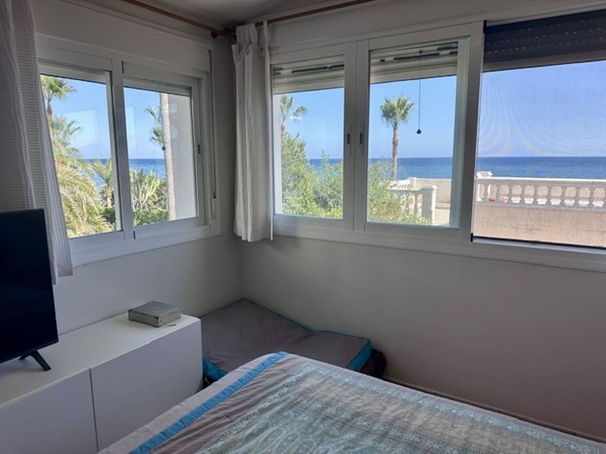 3 soverom Hus til salgs i Estepona med svømmebasseng - € 1 500 000 (Ref: 9880803)