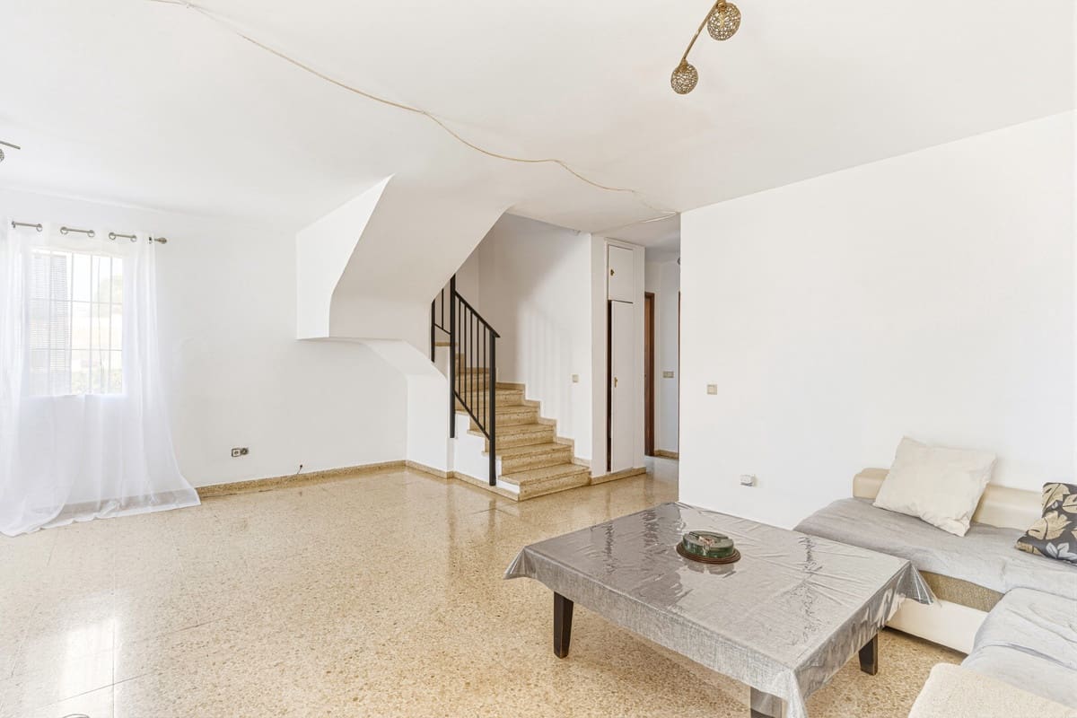 3 slaapkamer Huis te koop in New Golden Mile - € 580.000 (Ref: 9884669)