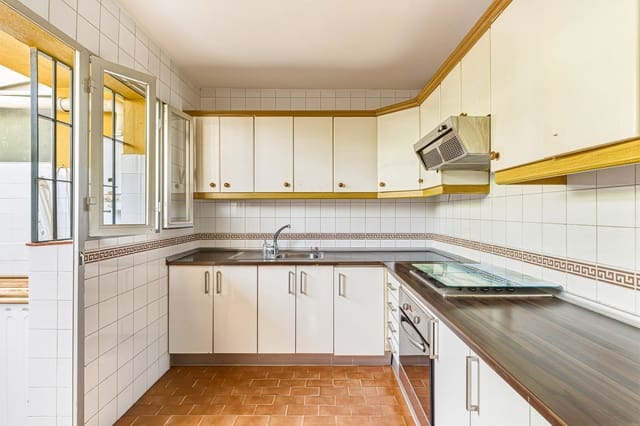3 soverom Hus til salgs i Nueva Atalaya, Estepona - € 580 000 (Ref: 9884669)