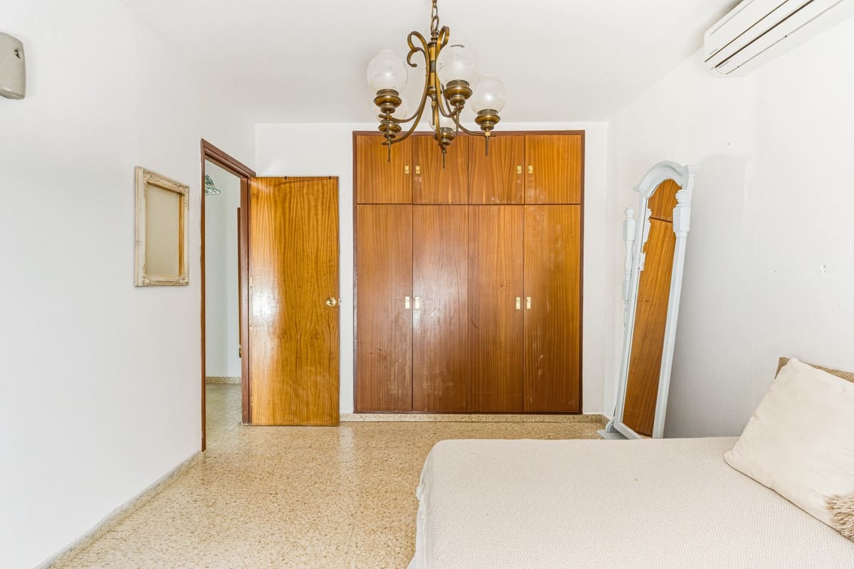 3 slaapkamer Huis te koop in New Golden Mile - € 580.000 (Ref: 9884669)
