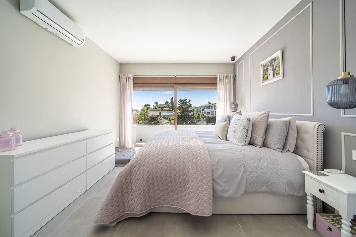 5 sypialnia Willa na sprzedaż w Benalmadena z basenem - 1 275 000 € (Ref: 9884670)