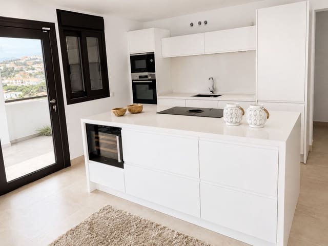 4 chambre Villa/Maison à vendre à Centro ciudad, Fuengirola avec piscine garage - 1 475 000 € (Ref: 9884673)