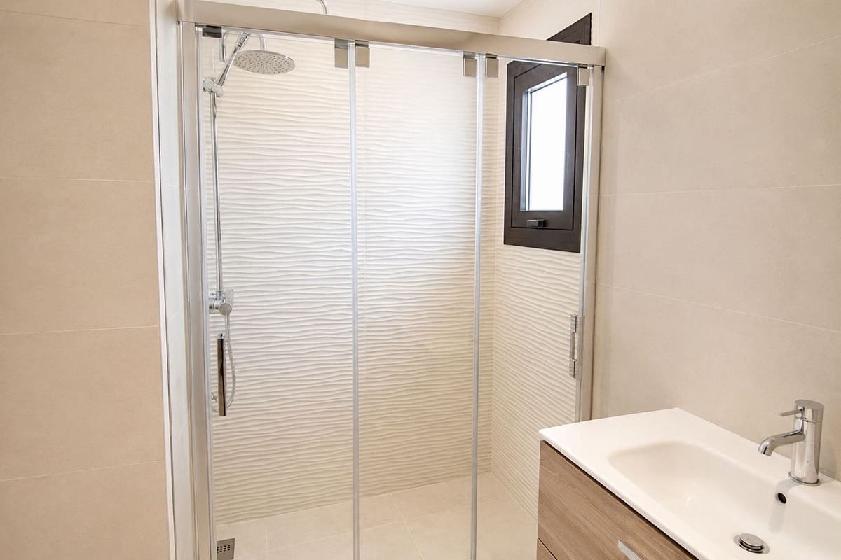 4 chambre Villa/Maison à vendre à Fuengirola avec piscine garage - 1 475 000 € (Ref: 9884673)