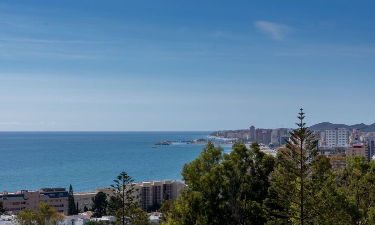 4 chambre Villa/Maison à vendre à Fuengirola avec piscine garage - 1 475 000 € (Ref: 9884673)