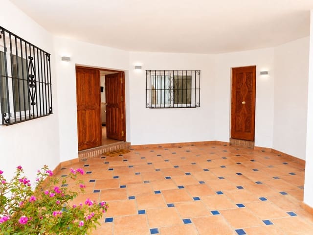 5 soverom Finca/Herregård til salgs i Centro, Estepona - € 995 000 (Ref: 9884677)