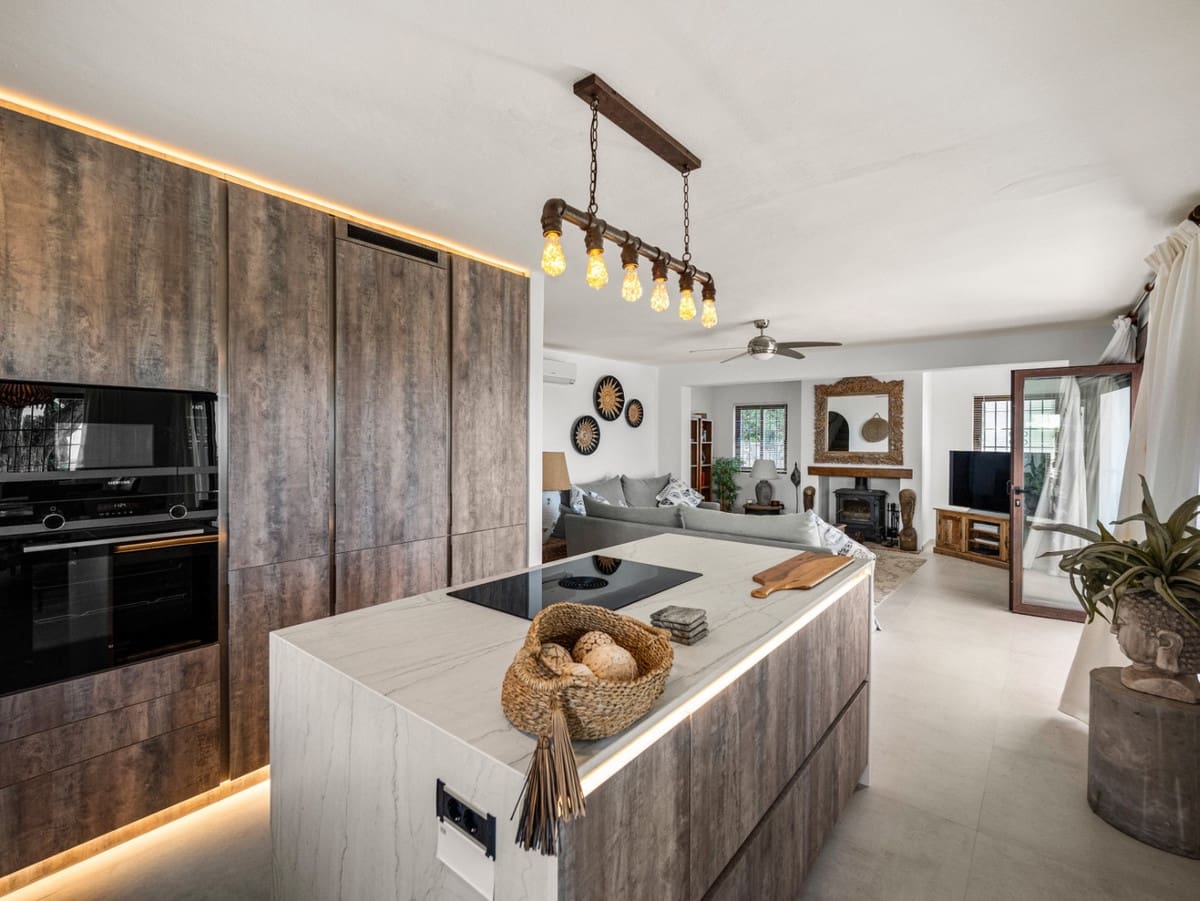4 sypialnia Willa na sprzedaż w Mijas z basenem - 995 000 € (Ref: 9888137)