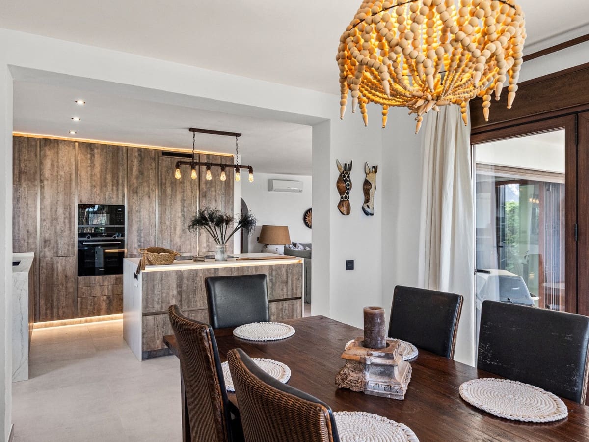 4 sypialnia Willa na sprzedaż w Mijas z basenem - 995 000 € (Ref: 9888137)