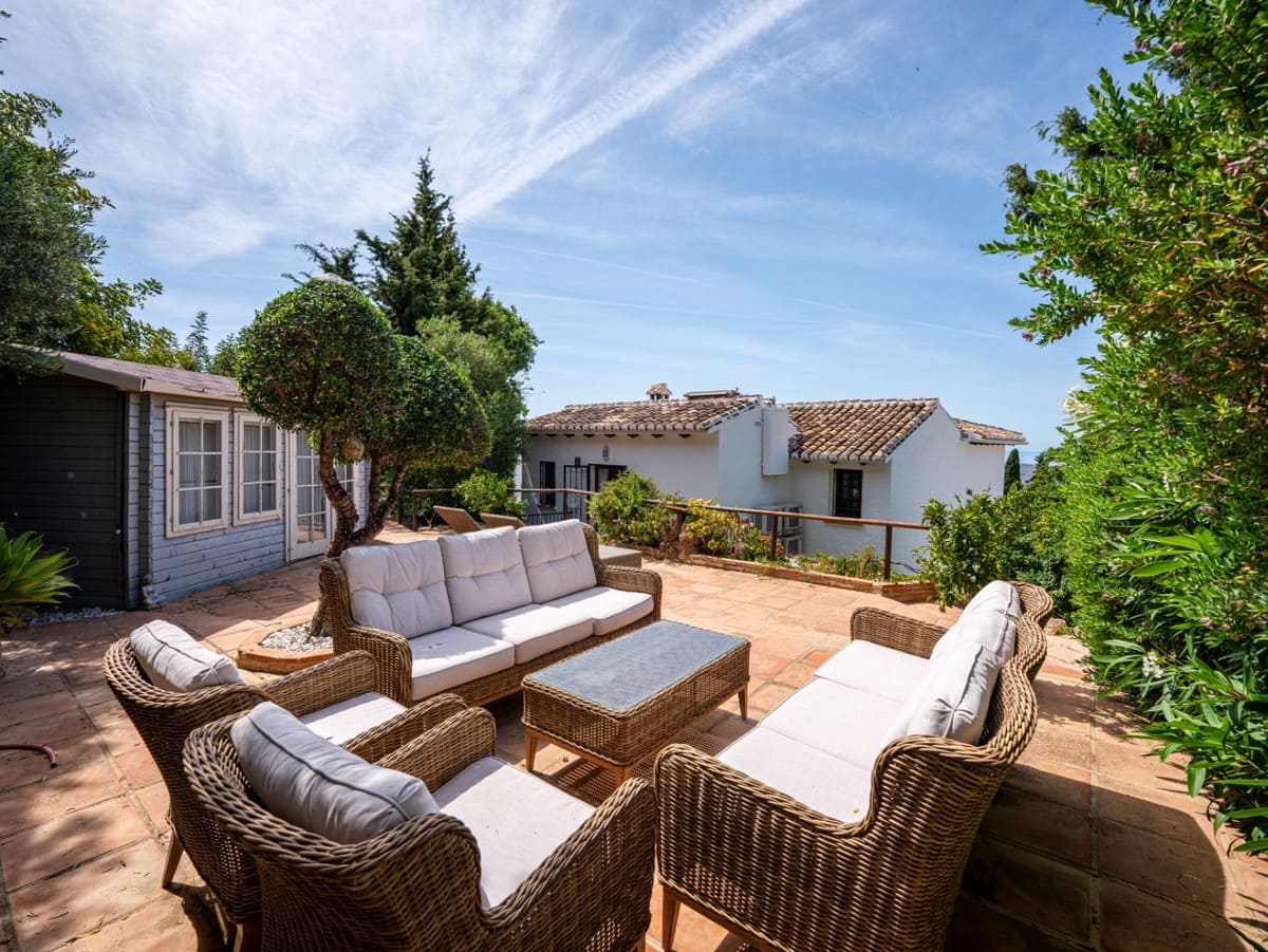 4 sypialnia Willa na sprzedaż w Mijas z basenem - 995 000 € (Ref: 9888137)