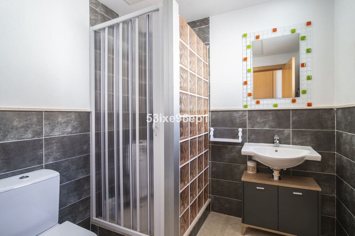 2 slaapkamer Huis te koop in Bahia de Casares met garage - € 389.000 (Ref: 9888141)