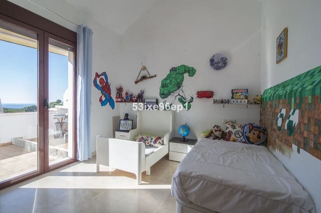 2 slaapkamer Huis te koop in Bahia de Casares, Casares met garage - € 389.000 (Ref: 9888141)