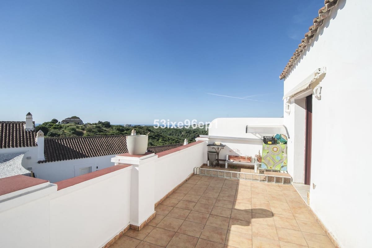 2 slaapkamer Huis te koop in Bahia de Casares met garage - € 389.000 (Ref: 9888141)