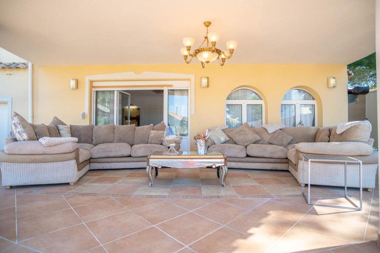 4 quarto Moradia para venda em San Miguel de Salinas com piscina garagem - 799 000 € (Ref: 10023050)