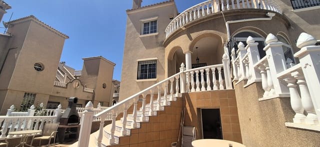 Pareado de 3 habitaciones en Villamartin, Orihuela en venta con piscina - 210.000 € (Ref: 10023054)
