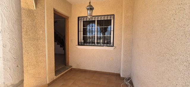Pareado de 3 habitaciones en Villamartin, Orihuela en venta con piscina - 210.000 € (Ref: 10023054)