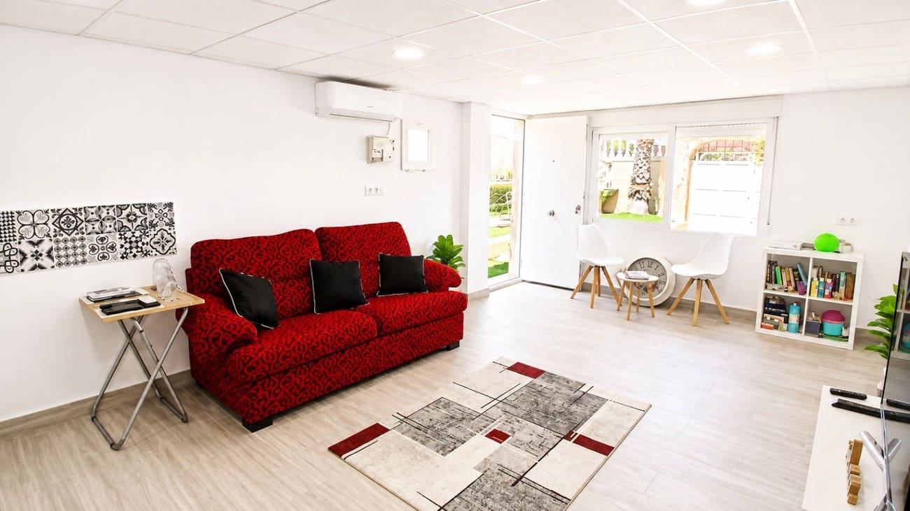 5 soveværelse Villa til salg i Villamartin med swimmingpool garage - € 425.000 (Ref: 10023055)