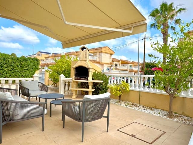 3 quarto Moradia para venda em Las Filipinas com piscina - 339 000 € (Ref: 10023061)