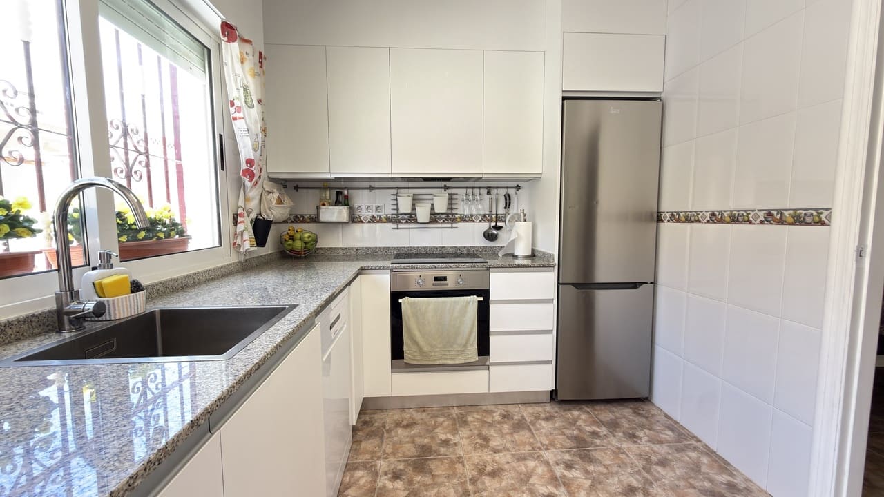 3 sovrum Hus till salu i La Zenia med garage - 220 950 € (Ref: 10023065)