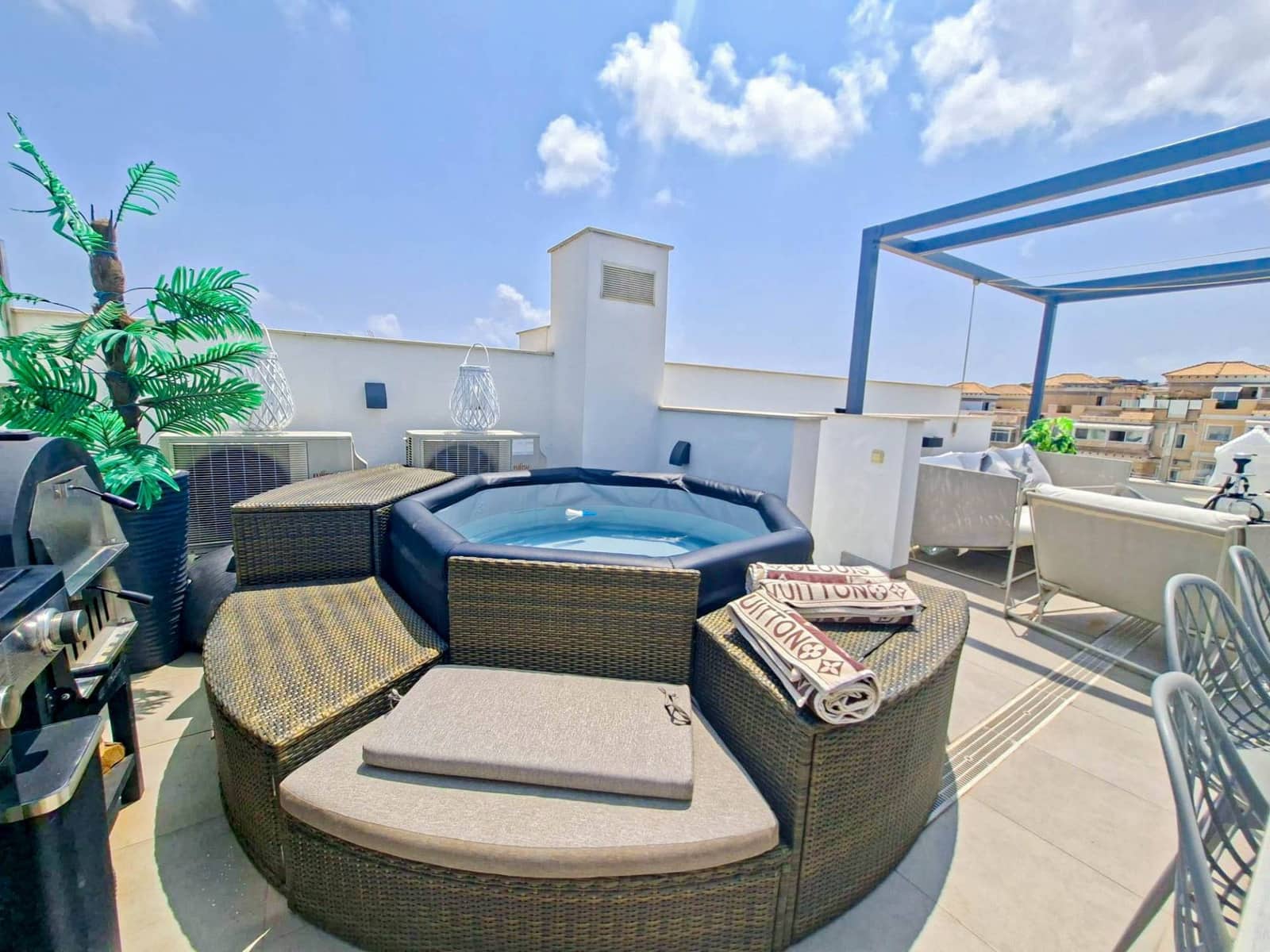 3 chambre Villa/Maison à vendre à Villamartin - 330 000 € (Ref: 10023067)