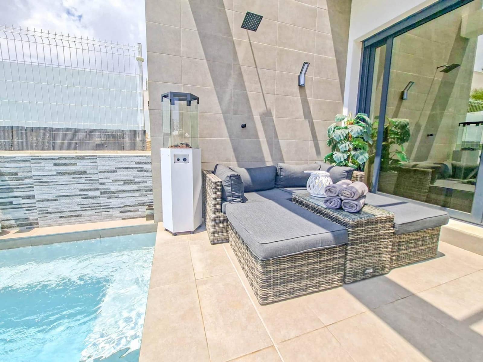3 chambre Villa/Maison à vendre à Villamartin - 330 000 € (Ref: 10023067)