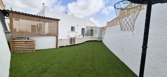 2 soverom Bungalow til salgs i Blue Lagoon med garasje - € 209 950 (Ref: 10024823)