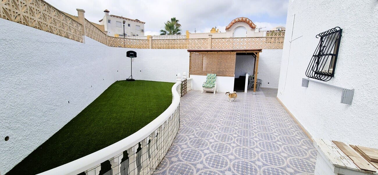 2 soverom Bungalow til salgs i Blue Lagoon med garasje - € 209 950 (Ref: 10024823)