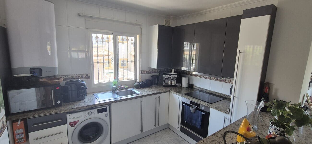 4 bedroom Villa for sale in Orihuela Costa with pool garage - € 389,995 (Ref: 10024825)