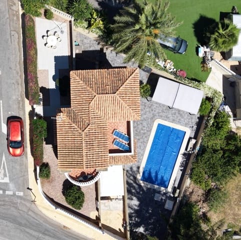 3 Zimmer Villa zu verkaufen in Orihuela Costa, Orihuela mit Pool Garage - 425.000 € (Ref: 10024826)