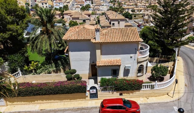 3 Zimmer Villa zu verkaufen in Orihuela Costa, Orihuela mit Pool Garage - 425.000 € (Ref: 10024826)