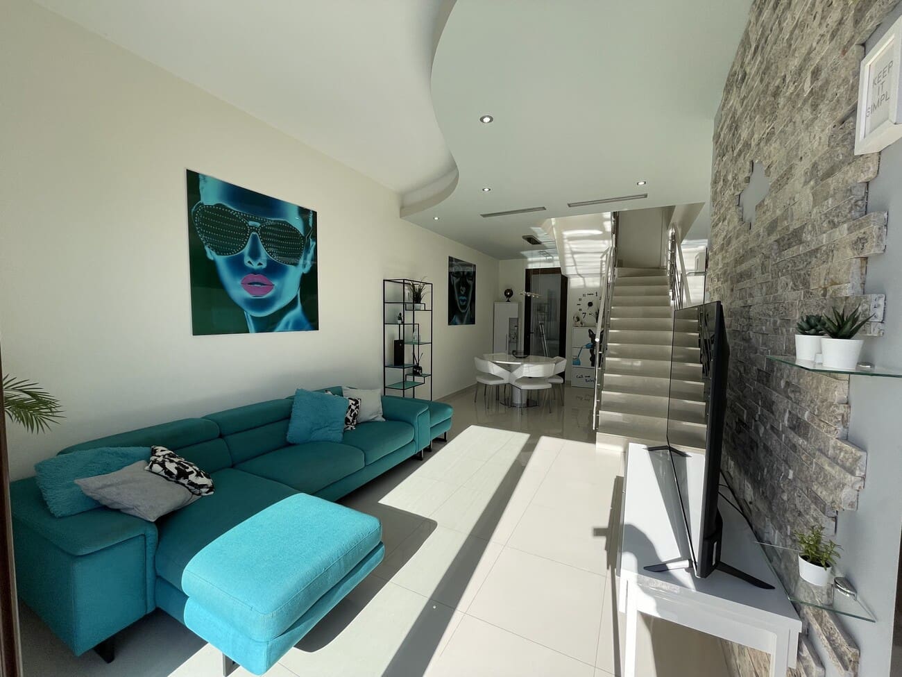 2 chambre Villa/Maison Semi-Mitoyenne à vendre à Villamartin avec piscine garage - 284 000 € (Ref: 10024828)