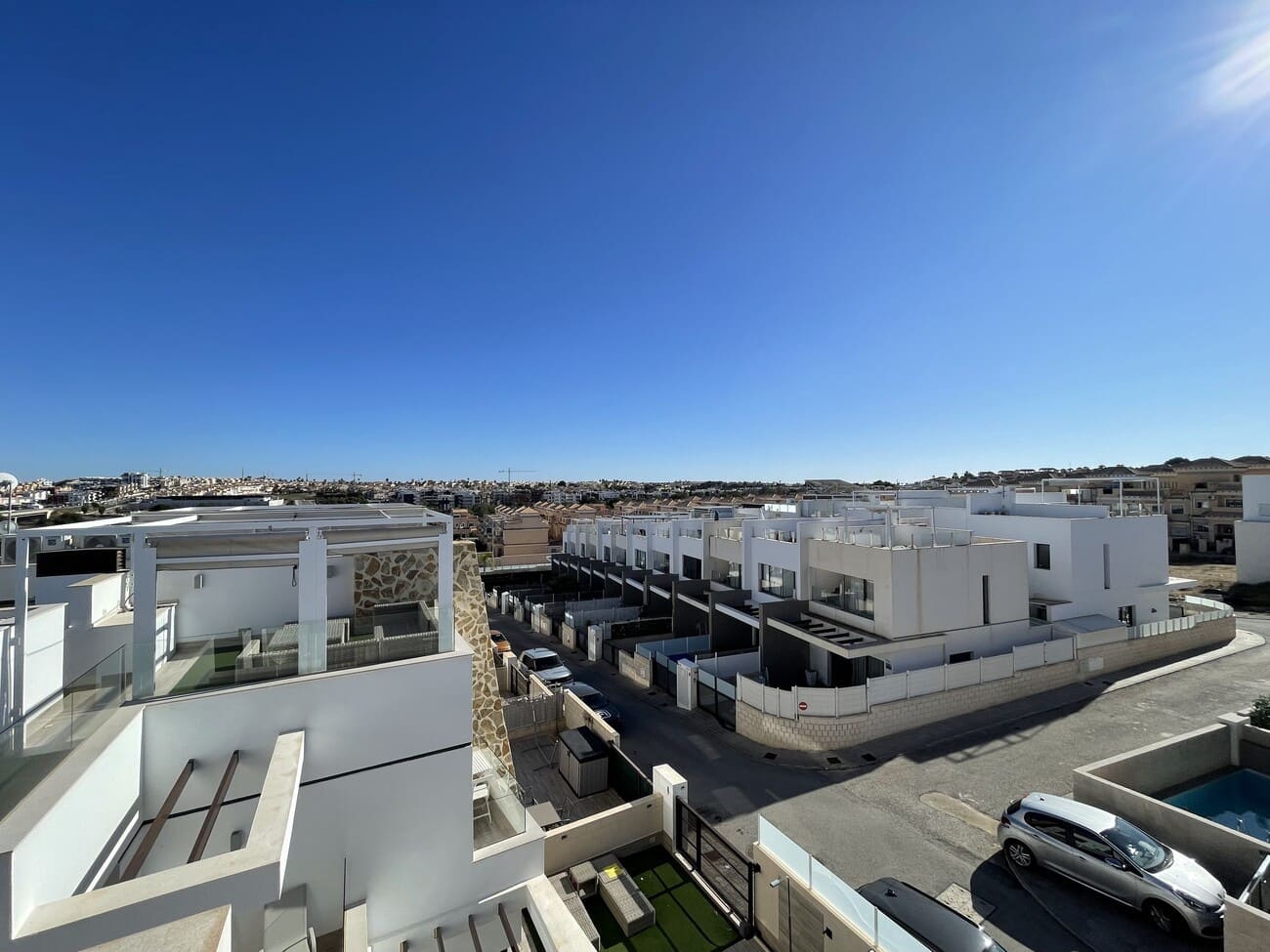2 chambre Villa/Maison Semi-Mitoyenne à vendre à Villamartin avec piscine garage - 284 000 € (Ref: 10024828)