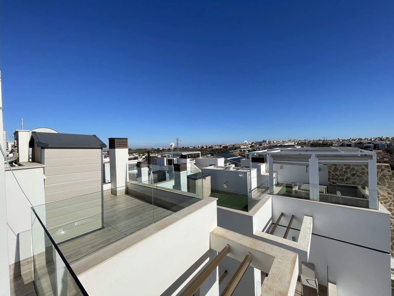 2 chambre Villa/Maison Semi-Mitoyenne à vendre à Villamartin avec piscine garage - 284 000 € (Ref: 10024828)