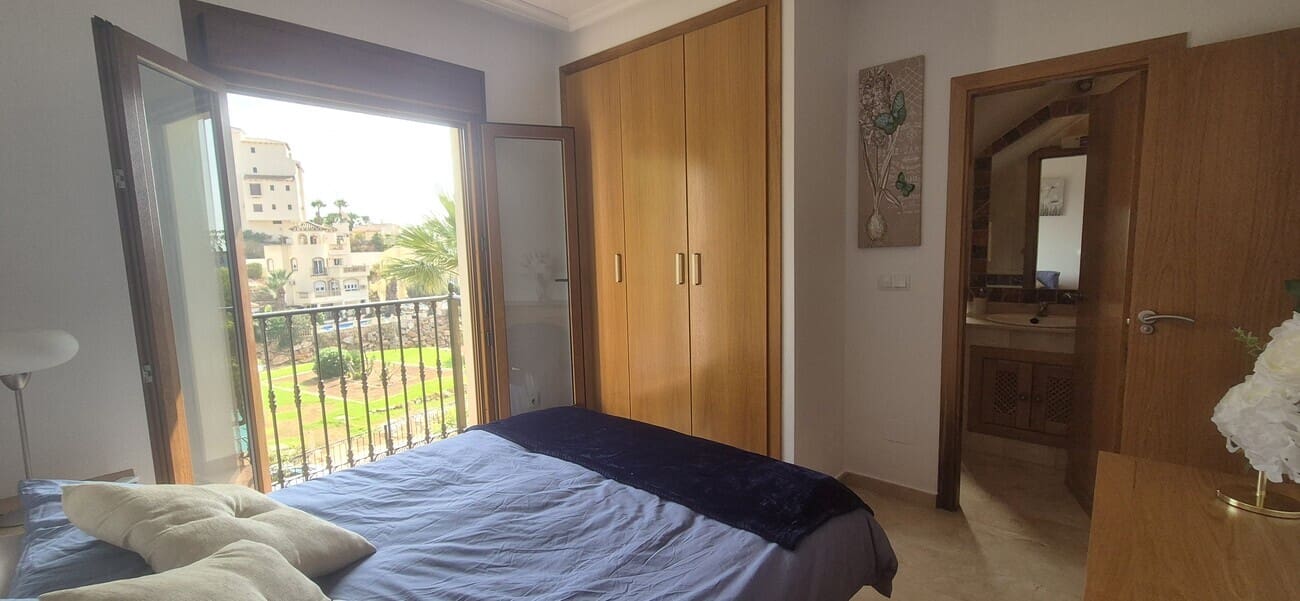 2 soverom Penthouse til salgs i Orihuela Costa med svømmebasseng garasje - € 210 000 (Ref: 10024830)