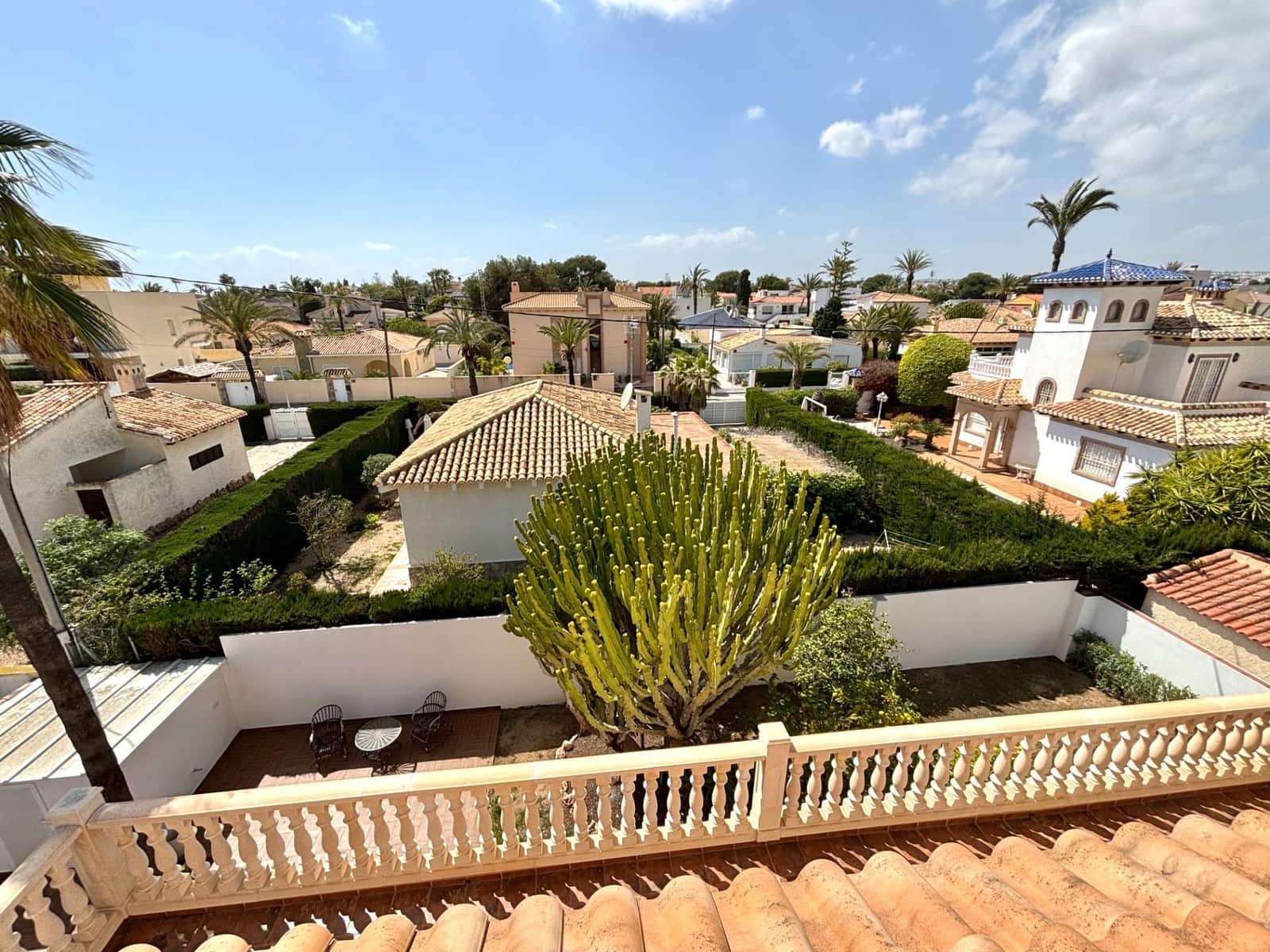 4 bedroom Villa for sale in Cabo Roig with pool - € 910,000 (Ref: 10043380)