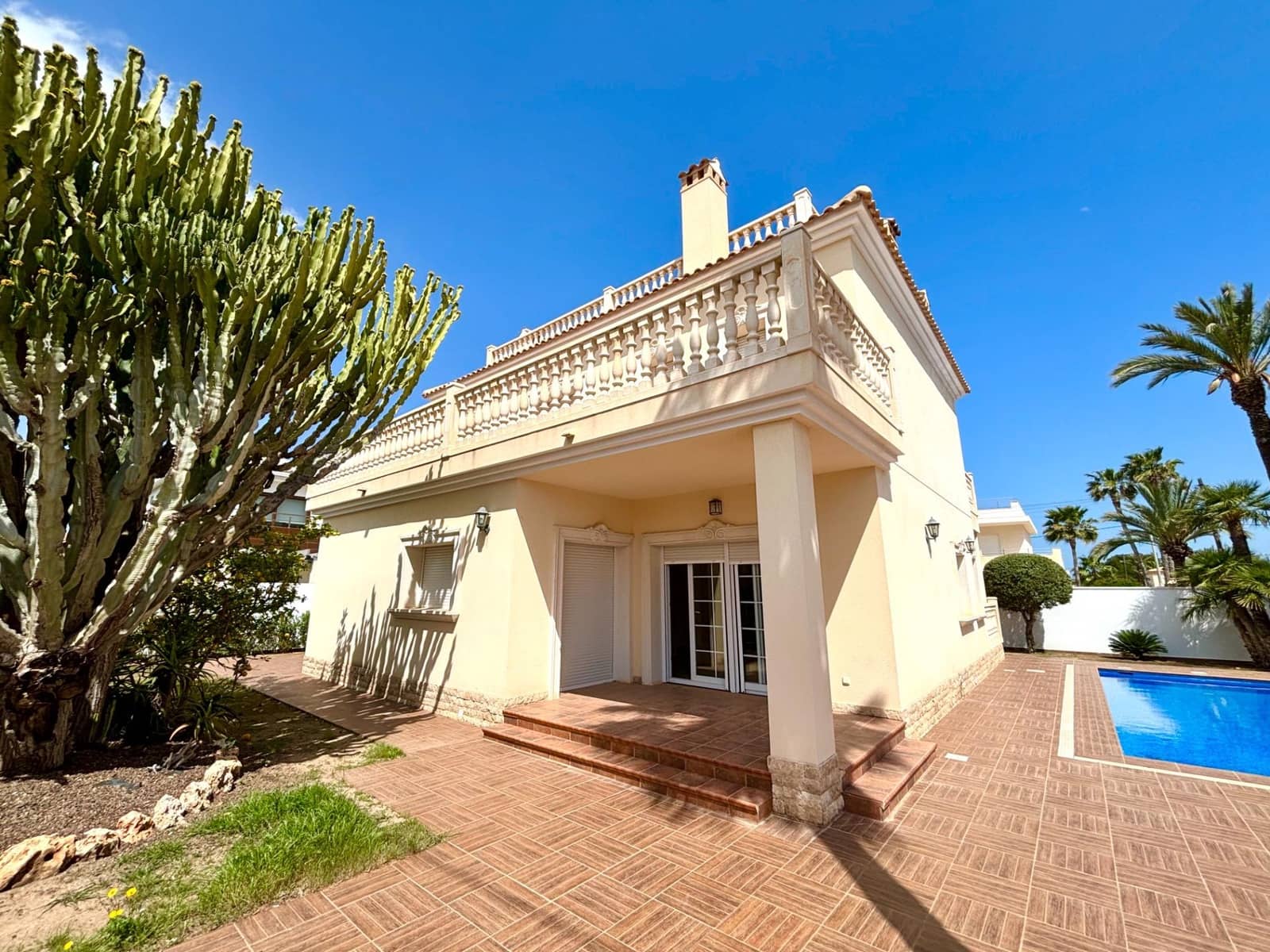 4 bedroom Villa for sale in Cabo Roig with pool - € 910,000 (Ref: 10043380)